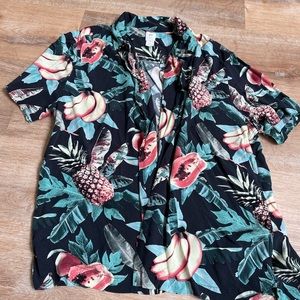 h&m Hawaiian shirt, size large